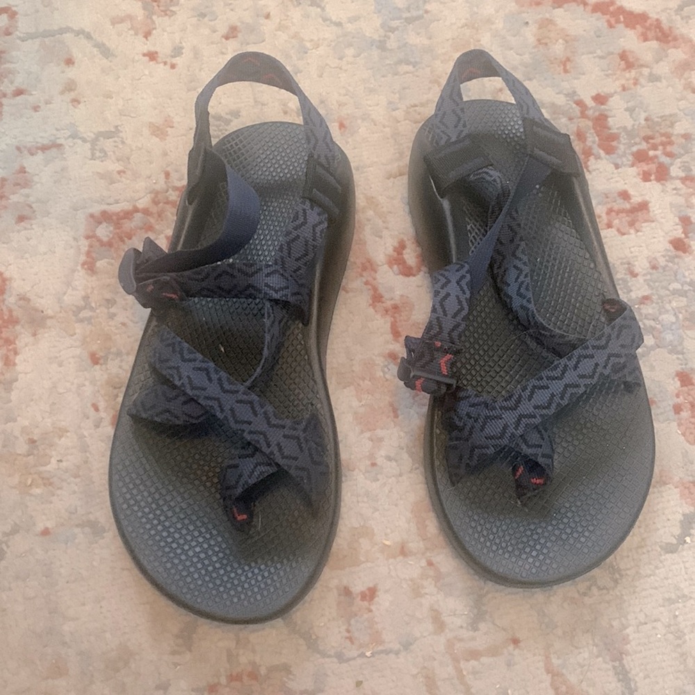 Size 11 Men’s Chaco sandals- worn once!